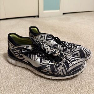 Nike Black and White Patterned women Athletic Shoes